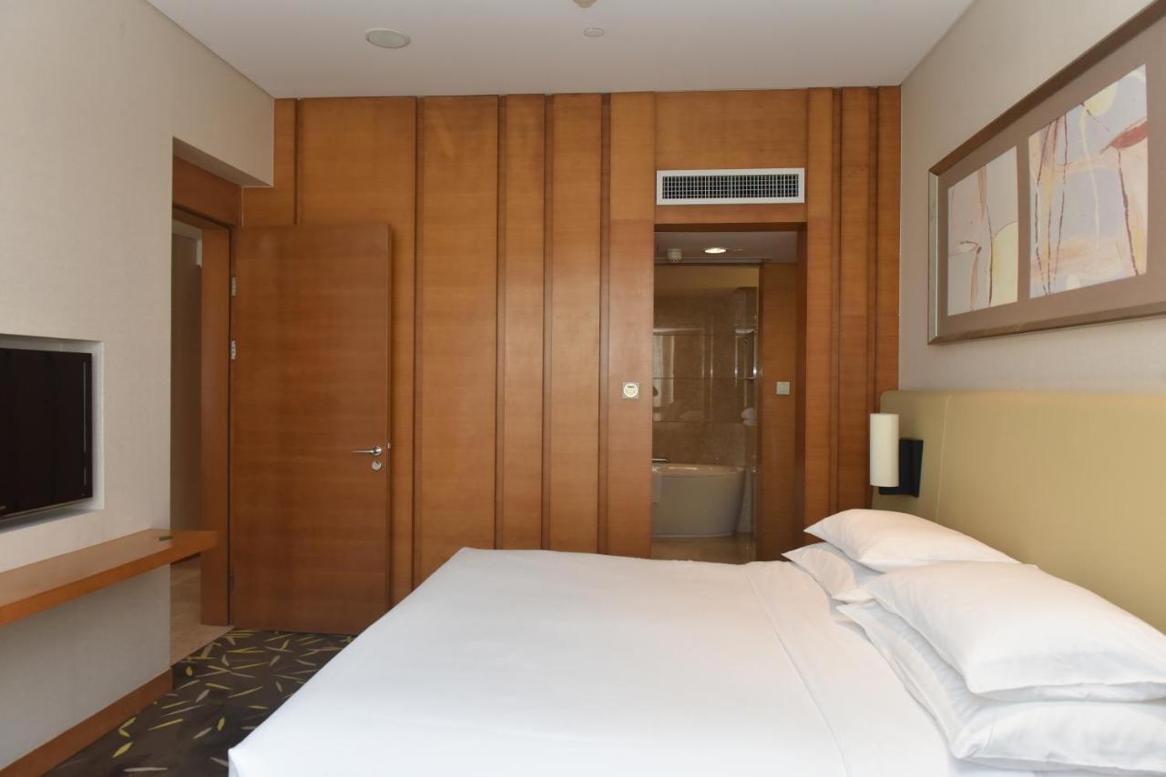 Crowne Plaza Zhongshan Wing On City By Ihg Exteriör bild