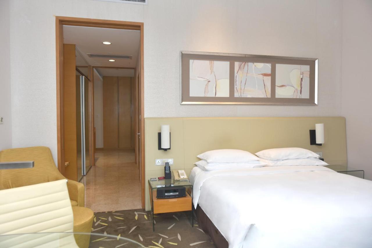 Crowne Plaza Zhongshan Wing On City By Ihg Exteriör bild